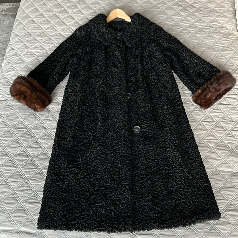 Genuine fur coat B Altman Fifth Ave New York, real